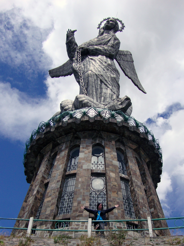 Me-and-the-Virgin-del-Panecillo