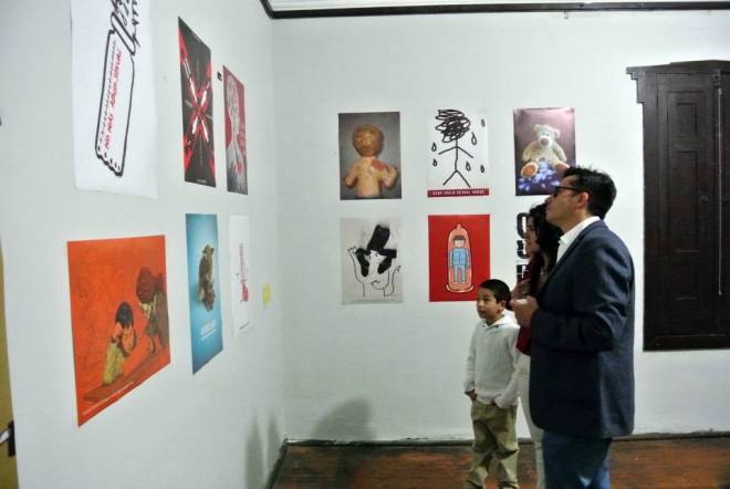 Ausentes - Carteles sobre el abuso sexual infantil 1